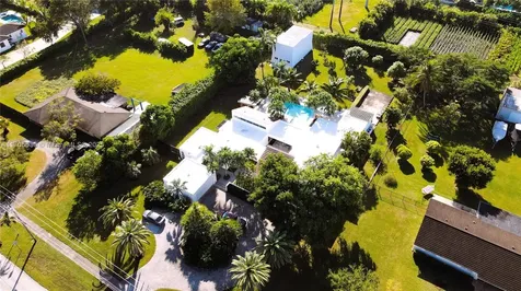 10420 SW 64th Street Miami FL 33173