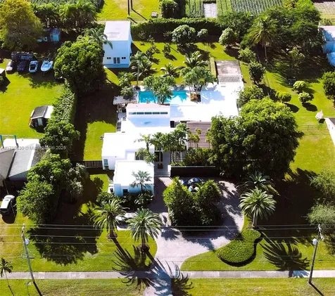 10420 SW 64th Street Miami FL 33173