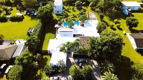 10420 SW 64th Street Miami FL 33173