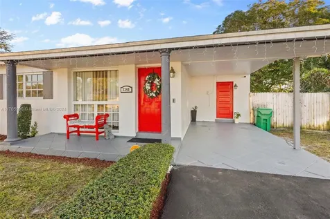 2340 NW 180th Terrace Miami Gardens FL 33056