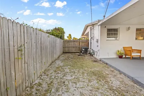 2340 NW 180th Terrace Miami Gardens FL 33056