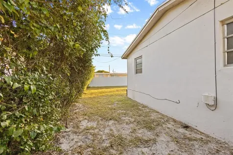 2340 NW 180th Terrace Miami Gardens FL 33056