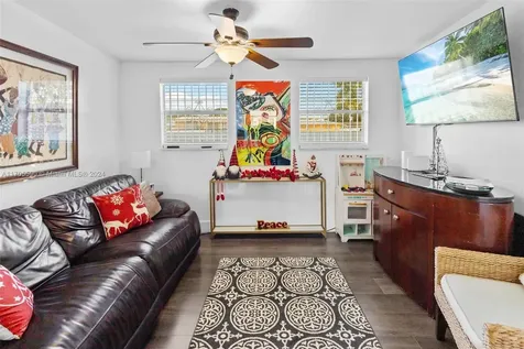 2340 NW 180th Terrace Miami Gardens FL 33056