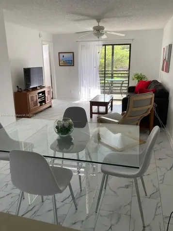 10304 Sunrise Lakes Boulevard Sunrise FL 33322