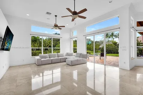 11001 Pine Lodge Trail Davie FL 33328