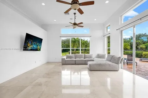 11001 Pine Lodge Trail Davie FL 33328