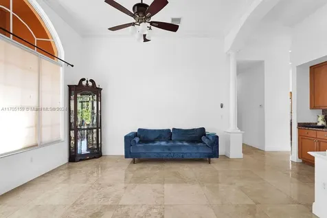 11001 Pine Lodge Trail Davie FL 33328