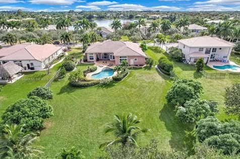 11001 Pine Lodge Trail Davie FL 33328