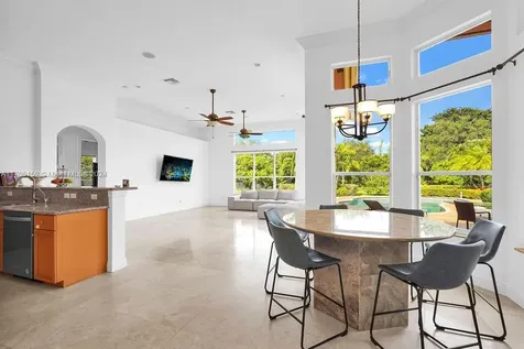 11001 Pine Lodge Trail Davie FL 33328