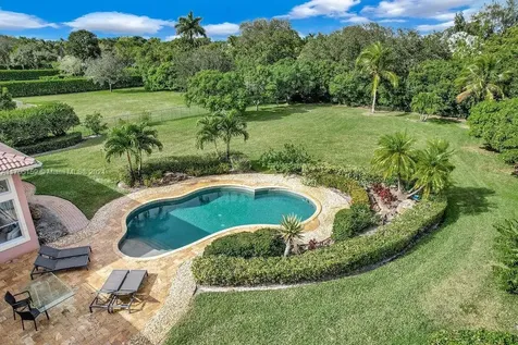 11001 Pine Lodge Trail Davie FL 33328