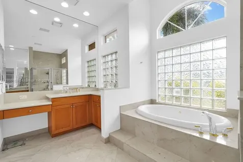 11001 Pine Lodge Trail Davie FL 33328