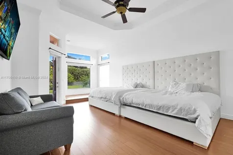 11001 Pine Lodge Trail Davie FL 33328