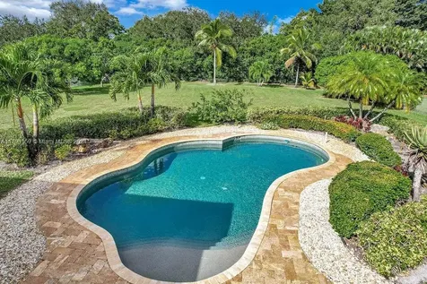 11001 Pine Lodge Trail Davie FL 33328