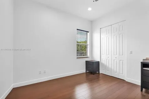 11001 Pine Lodge Trail Davie FL 33328