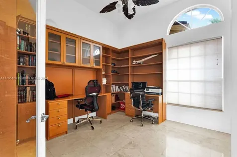 11001 Pine Lodge Trail Davie FL 33328