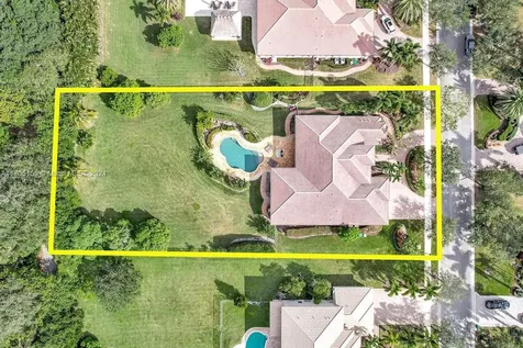 11001 Pine Lodge Trail Davie FL 33328