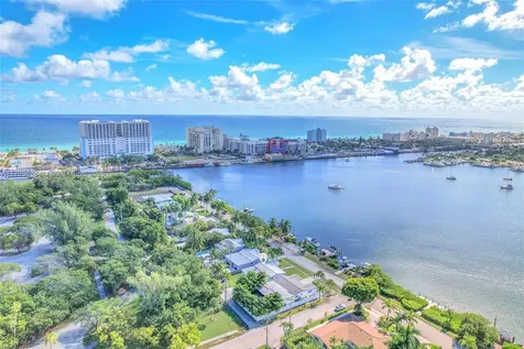 755 N Northlake Drive Hollywood FL 33019