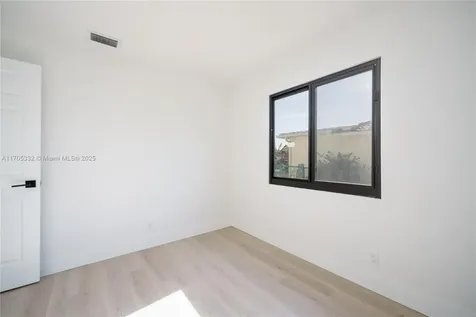 3051 NW 123rd Avenue Coral Springs FL 33065