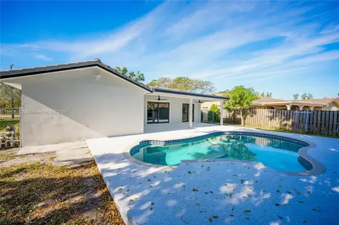 3051 NW 123rd Avenue Coral Springs FL 33065
