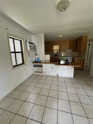 161 NW 156th Street Miami FL 33169
