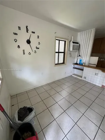 161 NW 156th Street Miami FL 33169