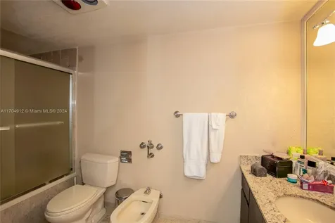 1800 NE 114th Street Miami FL 33181