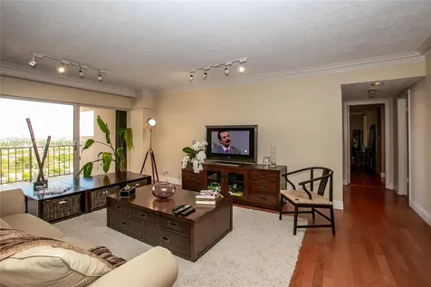 1800 NE 114th Street Miami FL 33181