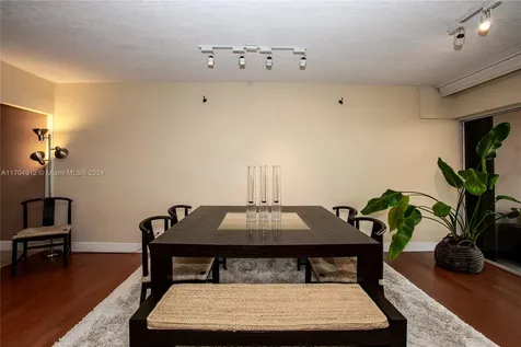 1800 NE 114th Street Miami FL 33181