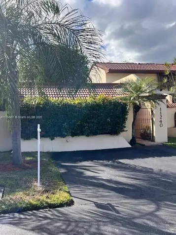 11240 SW 117th Place Miami FL 33186