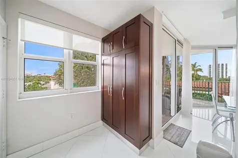 19900 E Country Club Drive Aventura FL 33180