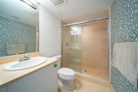 19900 E Country Club Drive Aventura FL 33180