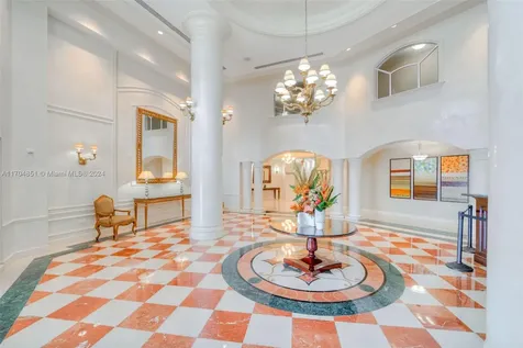 19900 E Country Club Drive Aventura FL 33180