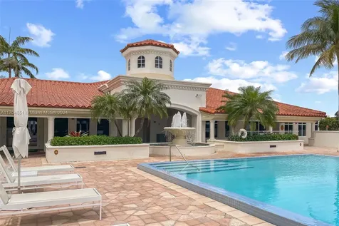 19900 E Country Club Drive Aventura FL 33180