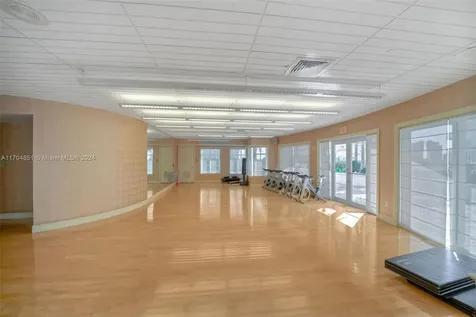 19900 E Country Club Drive Aventura FL 33180