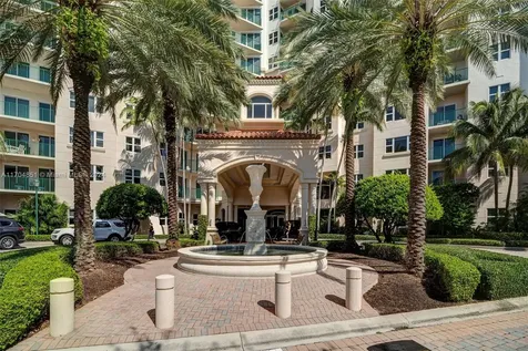 19900 E Country Club Drive Aventura FL 33180