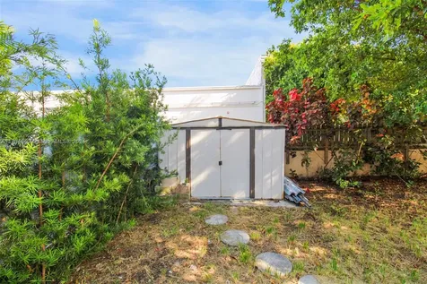14723 SW 90th Terrace Miami FL 33196