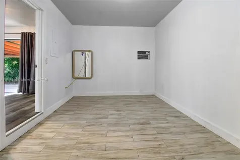 14723 SW 90th Terrace Miami FL 33196