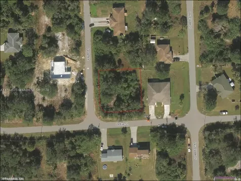 6008/6010 Lacota Avenue Fort Myers FL 33905