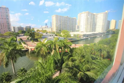 17150 N Bay Road Sunny Isles Beach FL 33160