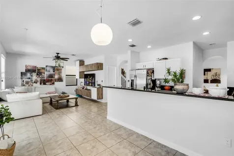 8871 W 34th Court Hialeah FL 33018