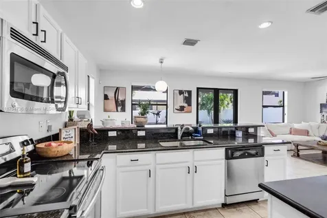 8871 W 34th Court Hialeah FL 33018