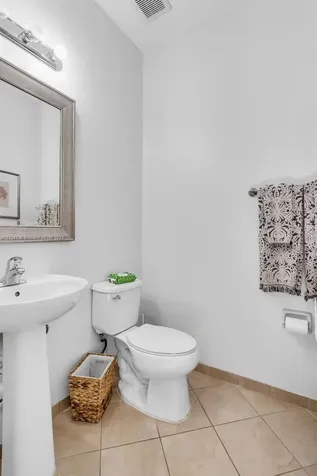 8871 W 34th Court Hialeah FL 33018