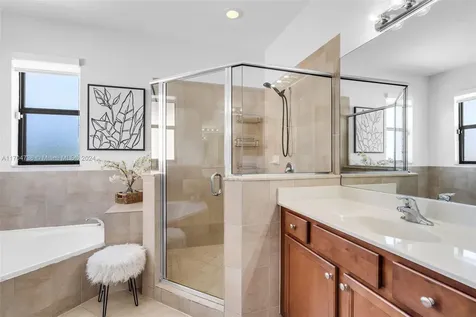 8871 W 34th Court Hialeah FL 33018
