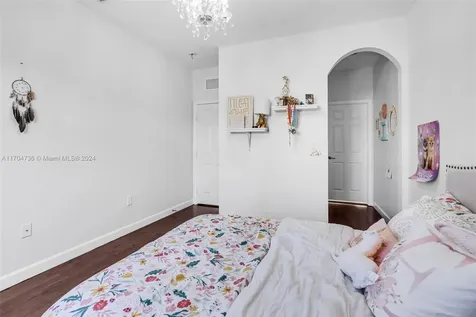 8871 W 34th Court Hialeah FL 33018