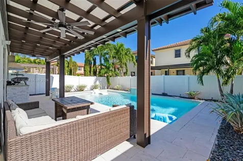 8871 W 34th Court Hialeah FL 33018
