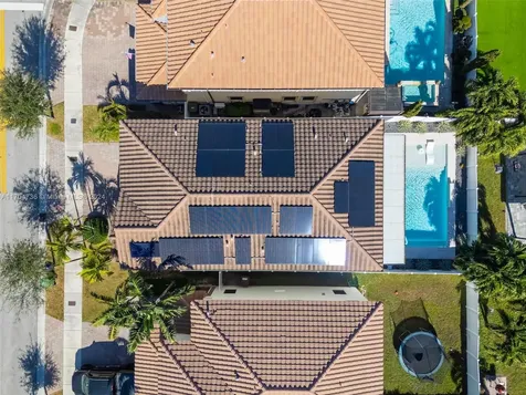 8871 W 34th Court Hialeah FL 33018