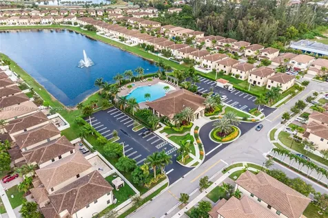 8871 W 34th Court Hialeah FL 33018