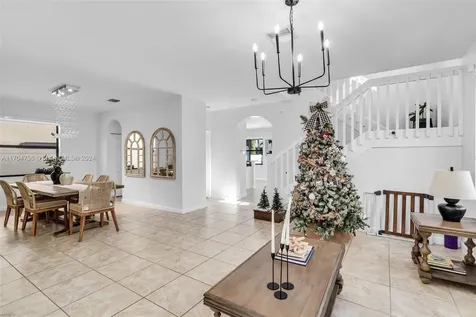 8871 W 34th Court Hialeah FL 33018