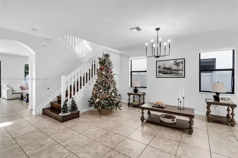 8871 W 34th Court Hialeah FL 33018
