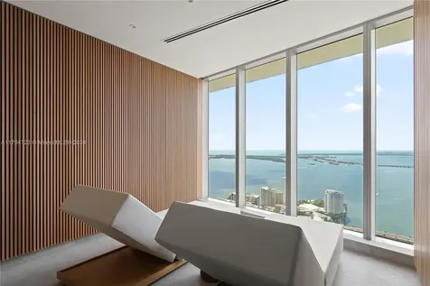300 Biscayne Boulevard Way Miami FL 33131